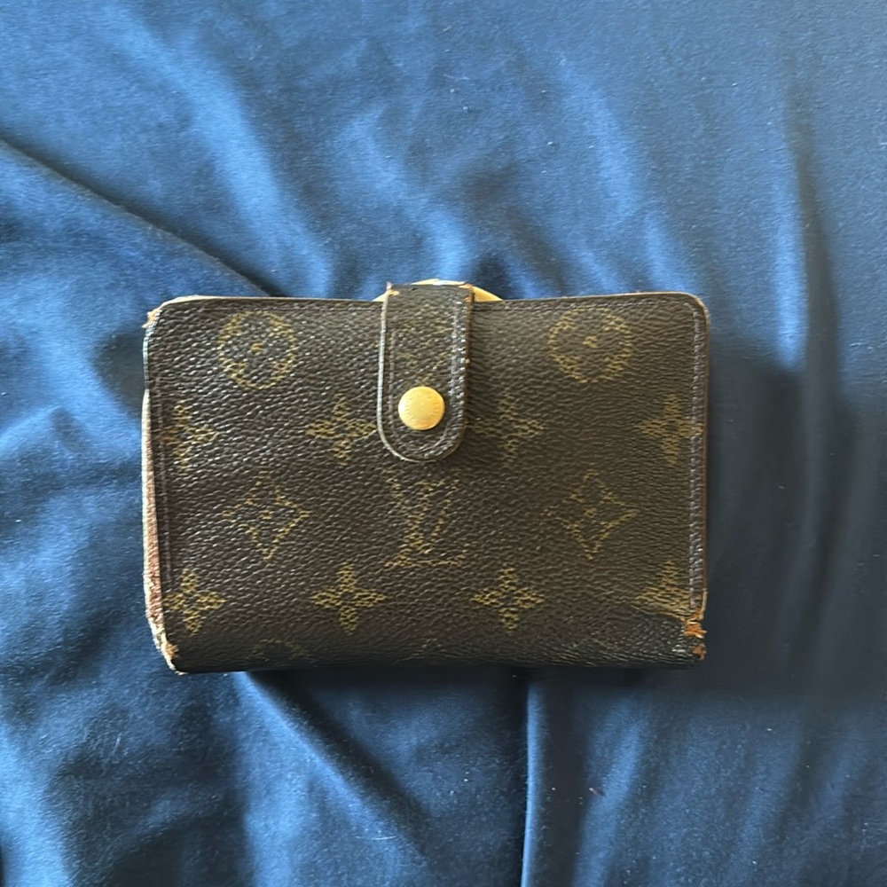 Louis Vuitton Bi-Fold Wallet with Coin Pouch